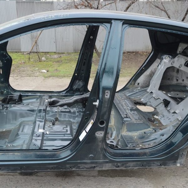 Стойка кузова центральная левая Honda Clarity 18-21 usa (01) 63610-TRT-305ZZ