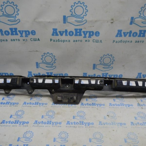 Крепление заднего бампера центр Jeep Compass 17- (01) треснуто 68244459AB