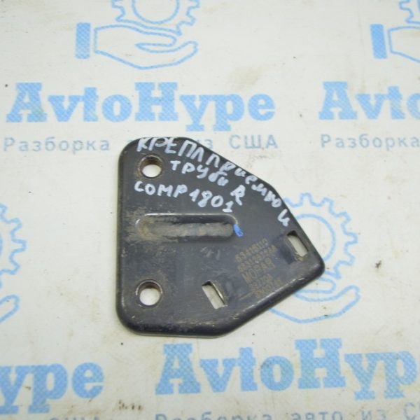 Крепление приемной трубы зад Jeep Compass 17- 2.4 (01) без резинки 68312972AA