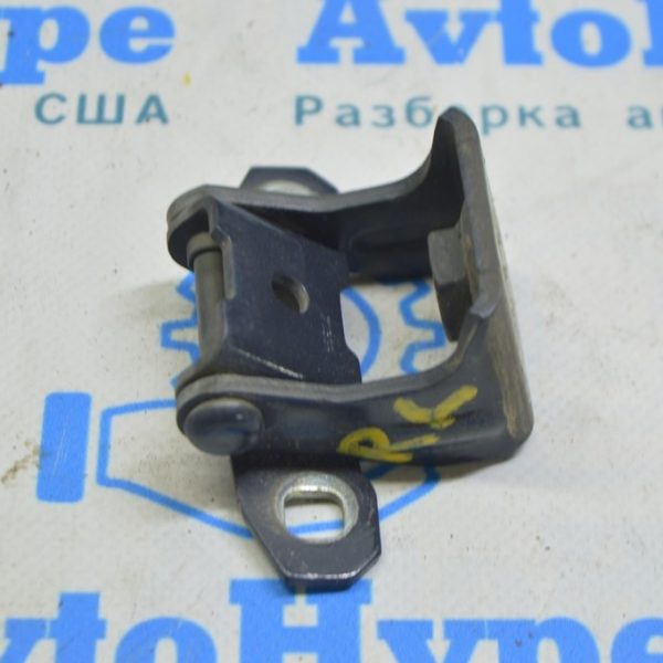 Петля двери багажника левая Jeep Compass 17- 68279716AA