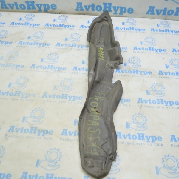 Уплотнитель крыла дверь-крыло правый Jeep Compass 17- (01) надрывы 68242134AA