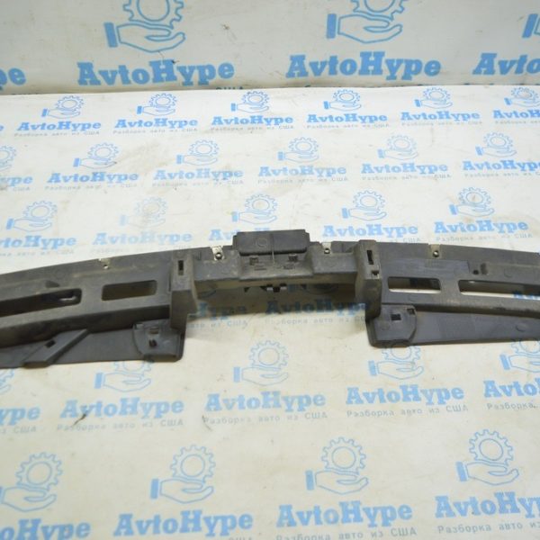 Кронштейн решетки радиатора Jeep Compass 17- 2.4 68258700AD