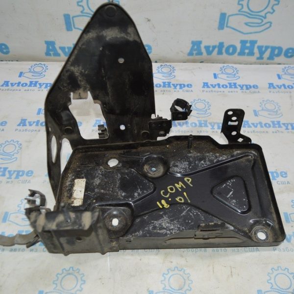 Поддон АКБ Jeep Compass 17- под start-stop 68357133AD