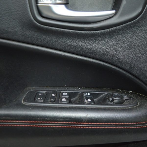 Управление стеклоподъемником и зеркалами переднее левое Jeep Compass 17- с накладкой 6BZ27LXHAA