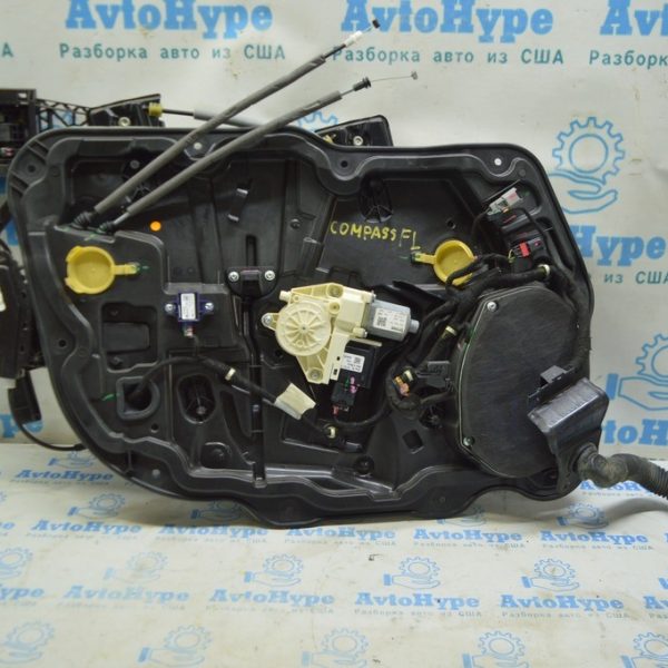 Стеклоподъемник с мотором передний левый Jeep Compass 17- панель в сборе 68292083AA