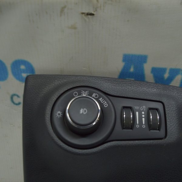 Управление светом Jeep Compass 17- авто 5XN68LXHAB