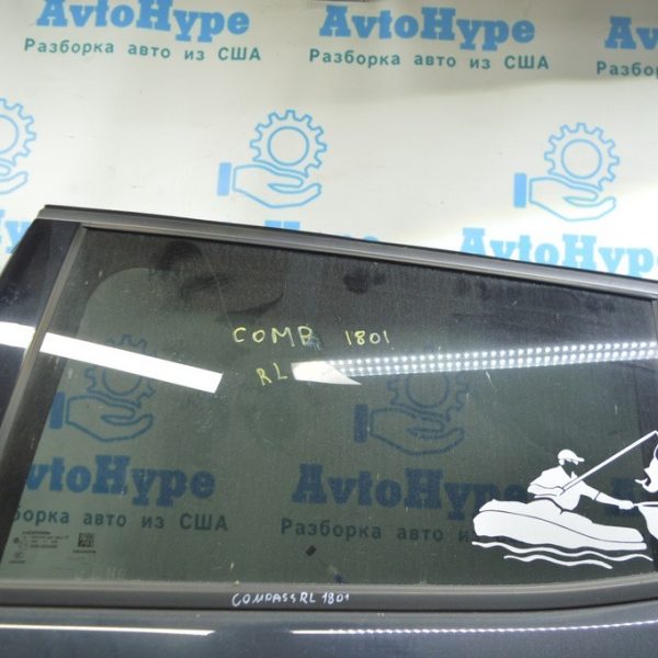 Молдинг дверь-стекло центральный задний левый Jeep Compass 17- мат 68422297AA