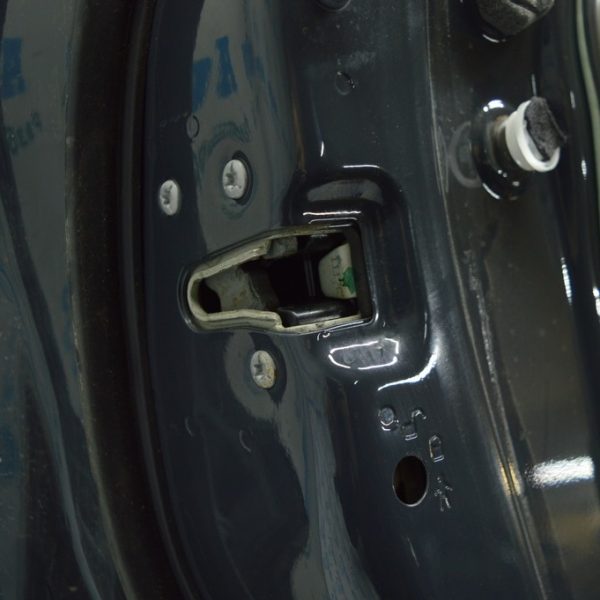 Замок двери задней левой Jeep Compass 17- 4589915AE
