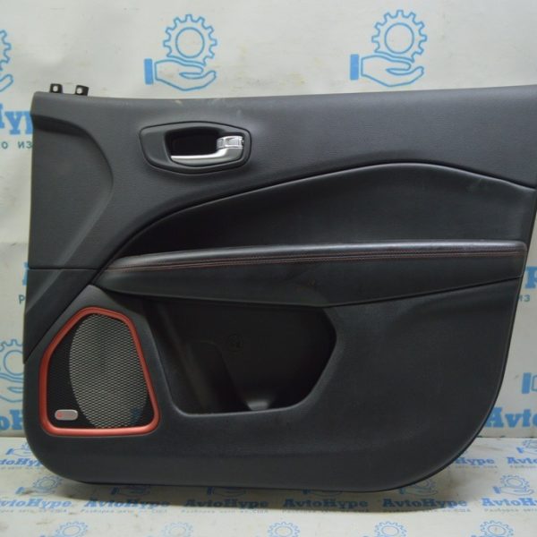 Обшивка двери карточка передняя правая Jeep Compass 17-21 кожа черн с крас строч,TRH, beats 5UR921XCAH