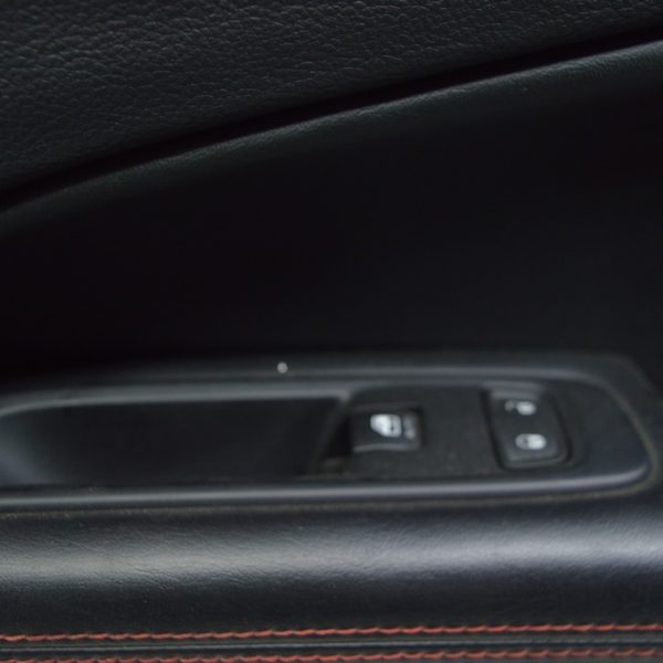 Управление стеклоподъемником передним правым Jeep Compass 17- 6BZ29LXHAA