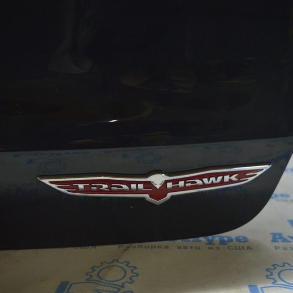 Эмблема надпись TRAILHAWK двери багажника Jeep Compass 17- 68243728AA