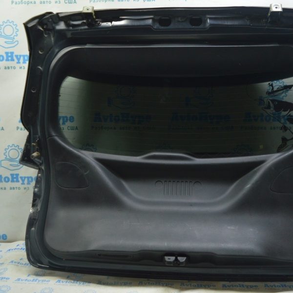 Отбойник двери багажника правый Jeep Compass 17- на двери 68263722AA