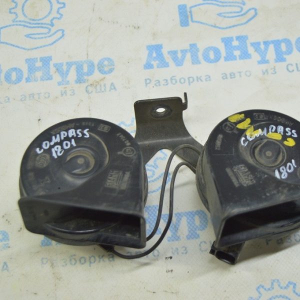 Сигналы в сборе 2шт Jeep Compass 17- 68257521AB