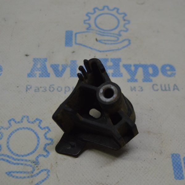 Кронштейн датчика удара правый Jeep Compass 17- телевизор 68282582AA