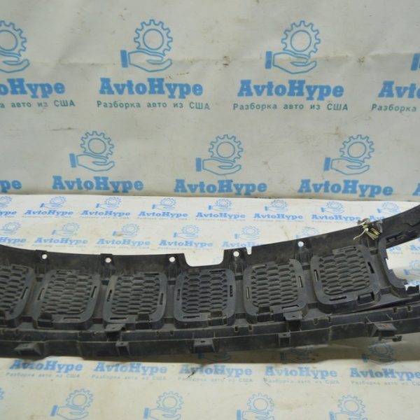 Крепление решетки радиатора grill Jeep Compass 17- (01) сломано 5UP86AXRAA