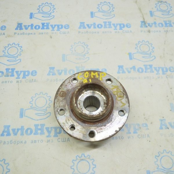 Ступица задняя левая Jeep Compass 17- awd 68264532AB