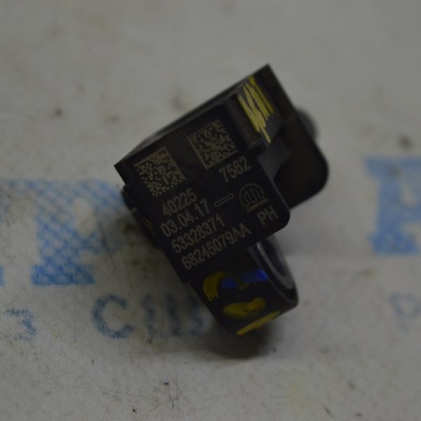 Датчик подушки безопасности задний левый Jeep Compass 17- 68245079AA