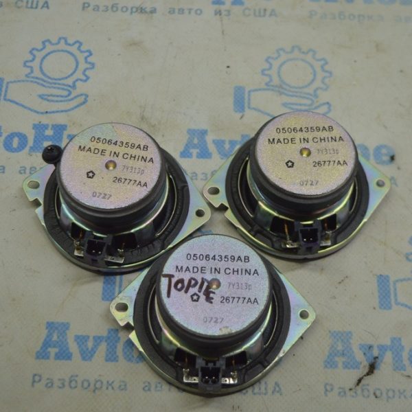 Динамик подторпедный центр Jeep Compass 17- 05064359AB