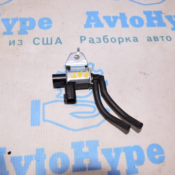 Клапан электромагнитный черный Nissan Pathfinder 13- K5T46696