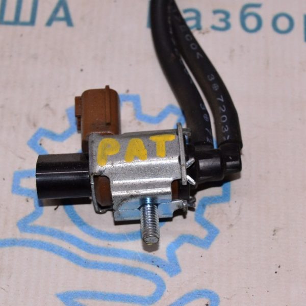 Клапан электромагнитный коричневый Nissan Pathfinder 13- K5T46588