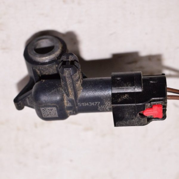 Датчик подушки безопасности перед лев Jeep Renegade 15- 51943477