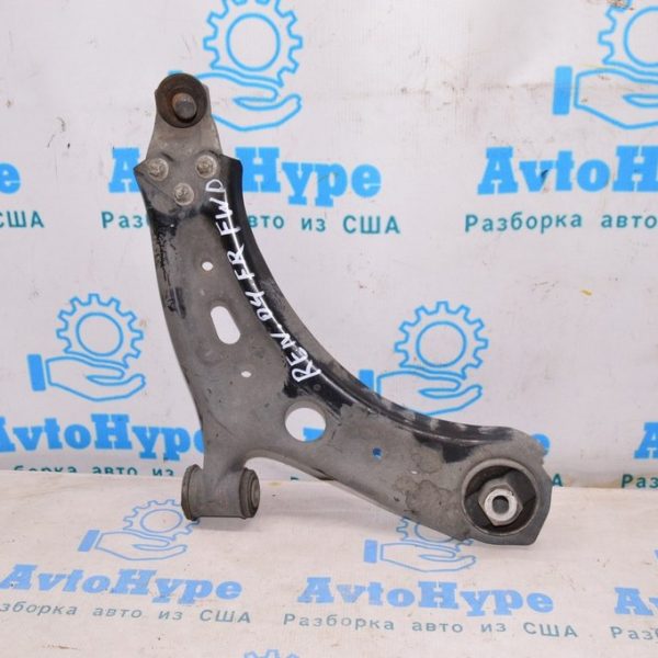 Рычаг нижний перед прав Jeep Renegade 15- fwd (04) 68248000AA