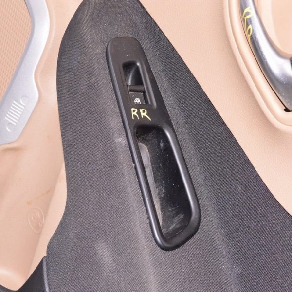 Управление стеклоподъемником зад прав Jeep Renegade 15- 5XA44LXHAA