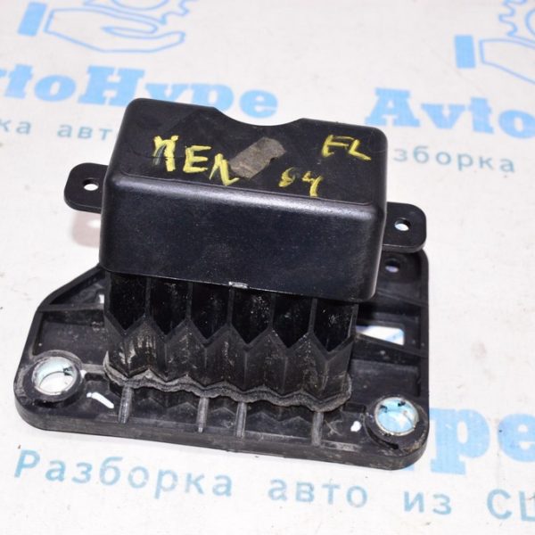 Клык усилителя переднего бампера лев Jeep Renegade 15-18 дорест 68256115AA