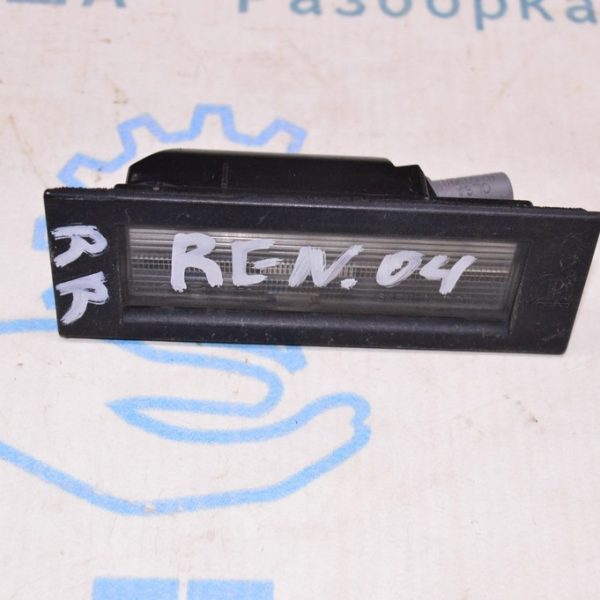 Подсветка номера лев Jeep Renegade 15- 68247166AA