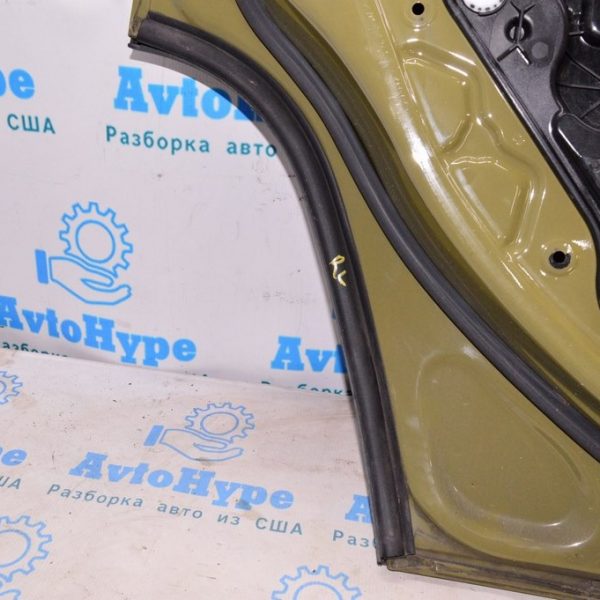 Уплотнитель двери зад лев нижний задний Jeep Renegade 15-