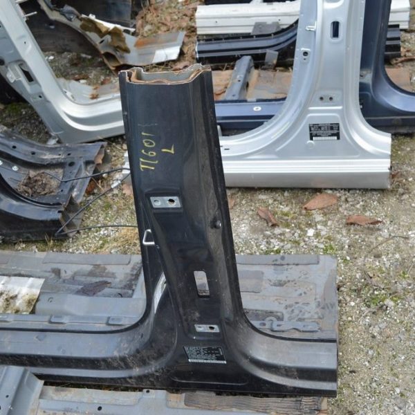 Стойка кузовная центральная левая VW Tiguan 09-17 графит 5N0809219A