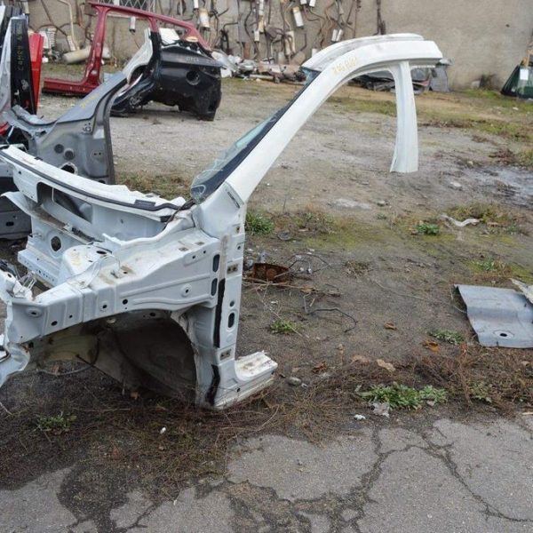 Четверть передняя левая Nissan Rogue 14- (01) деф пистолета, С батоном крыши F4121-4BAMA