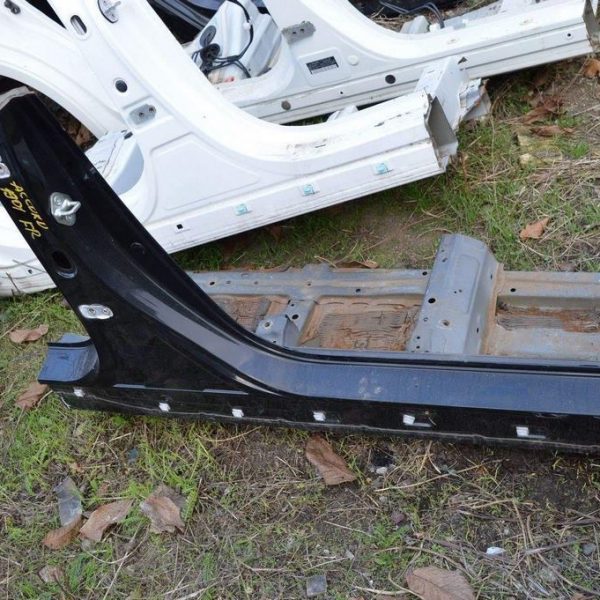 Стойка кузовная центральная правая Honda Accord 18- 04635-TVA-A00ZZ