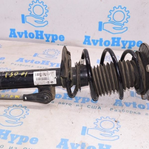 Стойка амортизатора в сборе перед прав BMW 3 F30 12-19 XDRIVE (01) порван пыльник 31-31-6-874-374