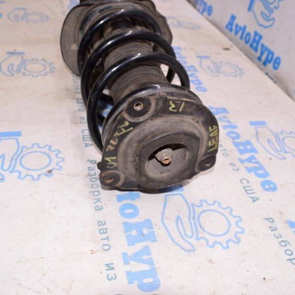 Опора перед лев Nissan Leaf 11-17 (01) 54321-1KA0B