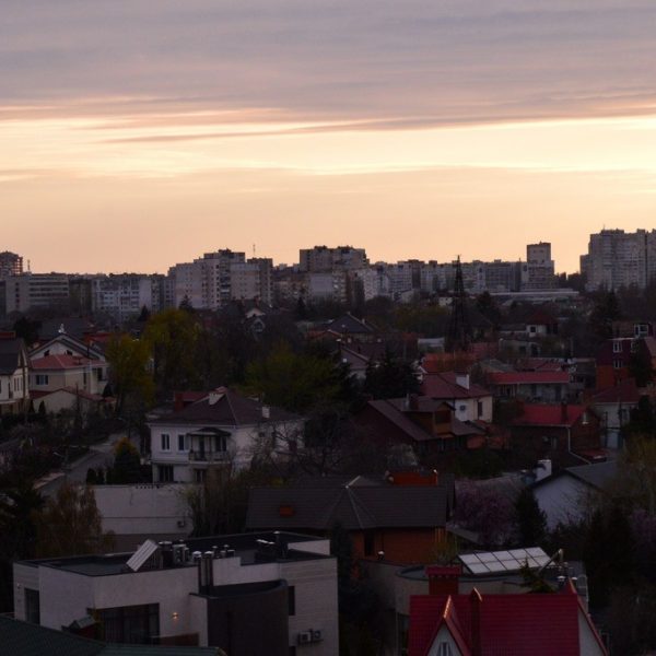 Опора перед прав Nissan Leaf 11-17 (02) 54320-1KA0B