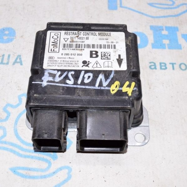 Модуль srs airbag компьютер подушек безопасности Ford Fusion mk5 13- (04) ОК DS7T-14B321-BB