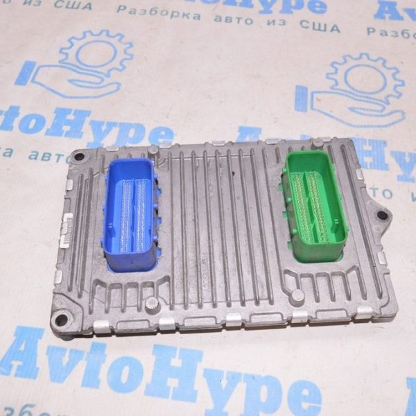 Уплотнитель стекла зад прав Infiniti QX30 17- 823305DA3A