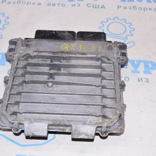 Уплотнитель стекла перед лев Infiniti QX30 17- 80331-5DA3A