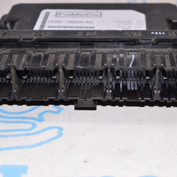 Помпа охлаждения Jeep Compass 11-16 5047138AC