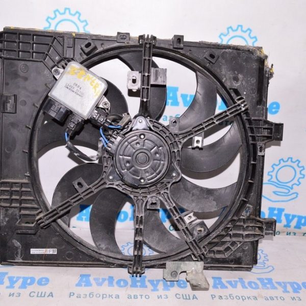 Диффузор кожух радиатора в сборе Nissan Sentra 13-19 1.6 без блока управления 01 деф.подгорел