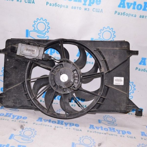 Диффузор кожух радиатора в сборе Ford Focus mk3 11-18 2.0 (02) CV6Z-8C607-R