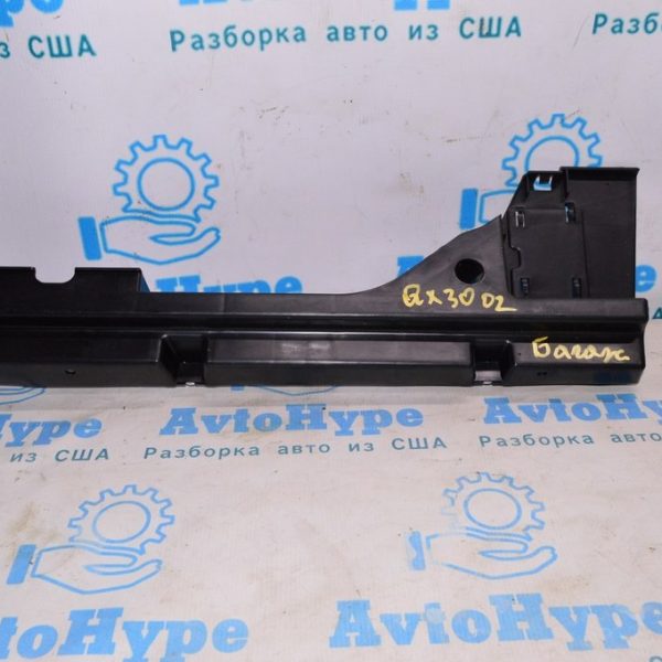 Усилитель багажника пластик прав Infiniti QX30 17- A1568901200