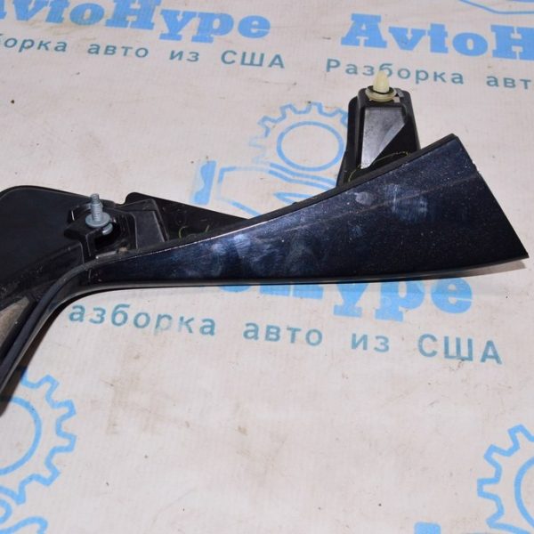 Накладка боковая спойлера прав Infiniti QX30 17- 96032-5DA1A