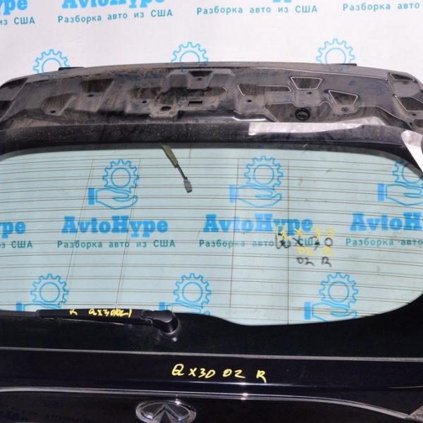 Стекло заднее (двери багажника) Infiniti QX30 17- 903005DA0A