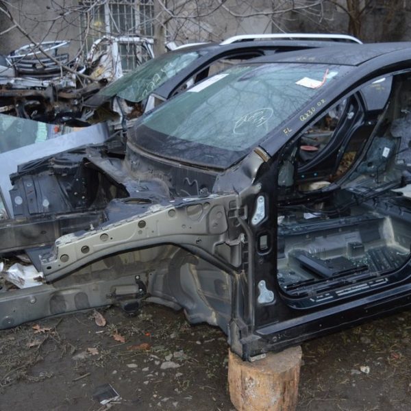 Четверть передняя левая Infiniti QX30 17- (02) черный цвет KH3 F41215DAHA