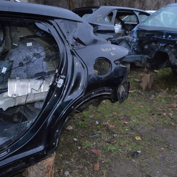 Четверть крыло задняя левая Infiniti QX30 17- (02) черный цвет KH3 GHA135DAMA