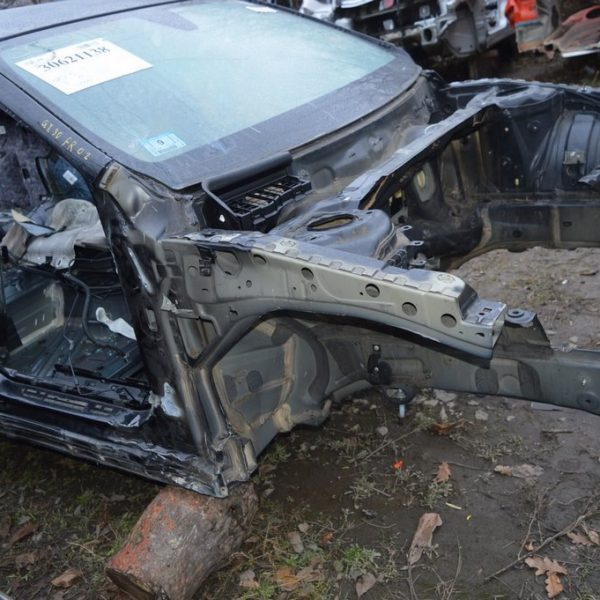 Четверть передняя правая Infiniti QX30 17- (03) F41205DFHA