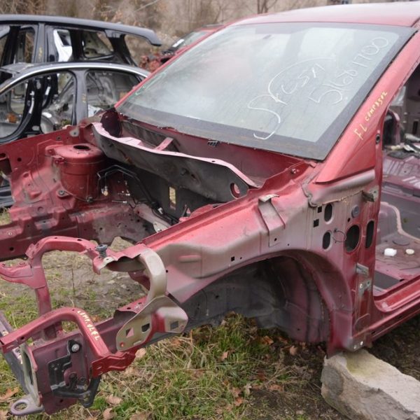 Четверть передняя левая Jeep Compass 11-16 (02) красный цвет PRP 5074803AL