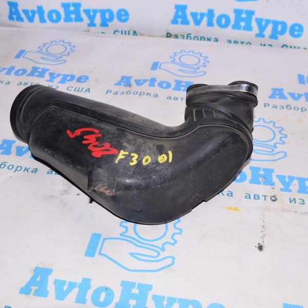 Воздуховод на коллектор BMW 328i F30 12-19 (01) деф.обломан нижний выход 13-71-7-605-045